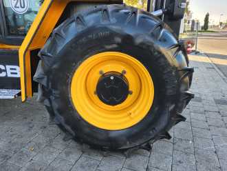 Chariot élévateur d'occasion JCB 940-4 SV DIESEL GELAENDESTAPLER (13072631)