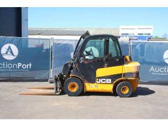 Chariot élévateur d'occasion JCB JCBTLT30C DIESEL VIERRADFRONTSTAPLER (13041301)