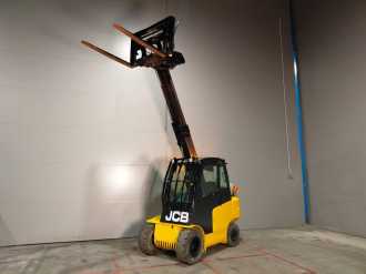 Chariot élévateur d'occasion JCB TLT30G-TCR GAS TELESKOPARMSTAPLER (13026681)
