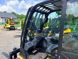 Chariot élévateur d'occasion JCB Teletruk TLT 30D DIESEL TELESKOPARMSTAPLER (13071173)