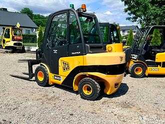 Chariot élévateur d'occasion JCB Teletruk TLT30 DIESEL TELESKOPARMSTAPLER (13071172)