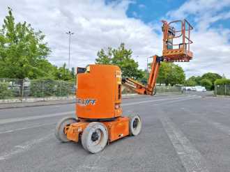 Chariot élévateur d'occasion JLG E300AJP ELEKTRO WEITERE (12905652)