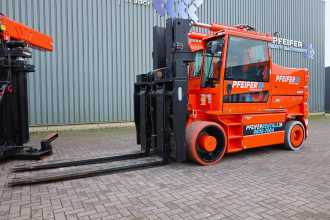 Chariot élévateur d'occasion JMG MC250.09FL ELEKTRO VIERRADFRONTSTAPLER (12989391)