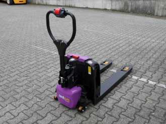 Chariot élévateur d'occasion JUNGHEINRICH AntOn PTL 1.5 mit Stützrädern - Neugerät! ELEKTRO NIEDERHUBWAGENDEICHSEL (13022488)