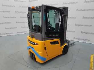 Chariot élévateur d'occasion JUNGHEINRICH EFG 215 SP GE 120-464 DZ ELEKTRO VIERRADFRONTSTAPLER (12999875)