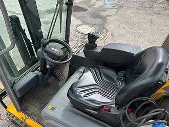 Chariot élévateur d'occasion JUNGHEINRICH EFG 220 - 330ZZ ELEKTRO DREIRADFRONTSTAPLER (13076940)