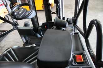 Chariot élévateur d'occasion JUNGHEINRICH EFG 220 G 115 330ZZ ELEKTRO DREIRADFRONTSTAPLER (12981404)