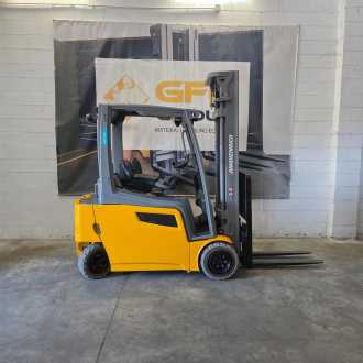 Chariot élévateur d'occasion JUNGHEINRICH EFG 320 GE100-550DZ ELEKTRO VIERRADFRONTSTAPLER (13059555)