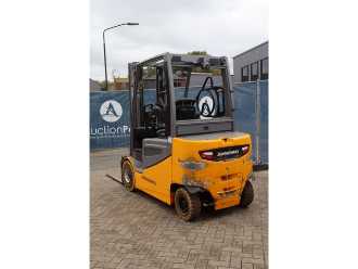 Chariot élévateur d'occasion JUNGHEINRICH EFG 425S ELEKTRO VIERRADFRONTSTAPLER (13032242)