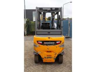 Chariot élévateur d'occasion JUNGHEINRICH EFG 425S ELEKTRO VIERRADFRONTSTAPLER (13032242)