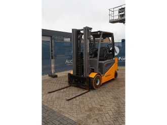 Chariot élévateur d'occasion JUNGHEINRICH EFG 425S ELEKTRO VIERRADFRONTSTAPLER (13032242)