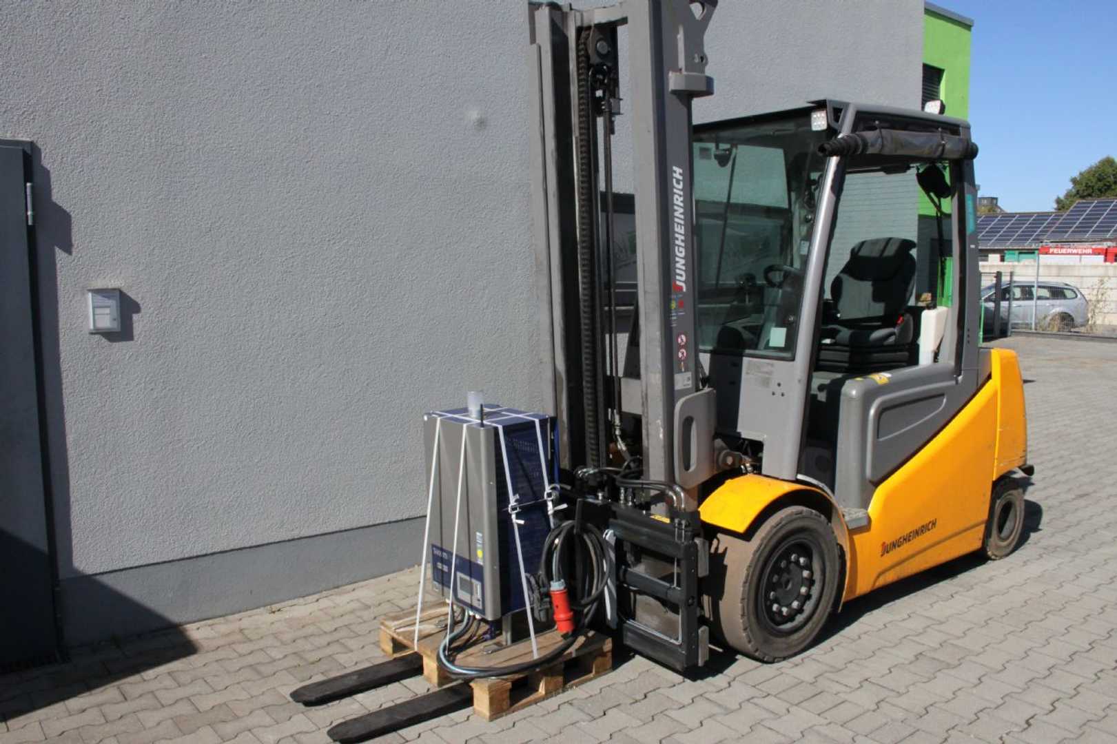 Chariot élévateur d'occasion JUNGHEINRICH EFG 540s G120 400ZT ELEKTRO WEITERE (13055396)
