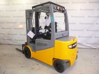Chariot élévateur d'occasion JUNGHEINRICH EFG S30 SP GE 120-500 DZ ELEKTRO VIERRADFRONTSTAPLER (13060892)