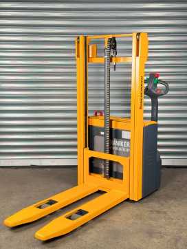 Chariot élévateur d'occasion JUNGHEINRICH EJC 110 EJC 110 - Service Neu- 2.9m Hub- int. Lader ELEKTRO HOCHHUBWAGENDEICHSEL (13008628)