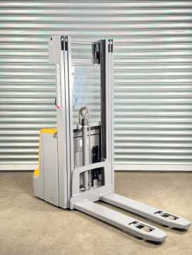 Chariot élévateur d'occasion JUNGHEINRICH EJC 112 EJC 112 - Service Neu - 2.9m - Batteire 80% ELEKTRO HOCHHUBWAGENDEICHSEL (13008626)