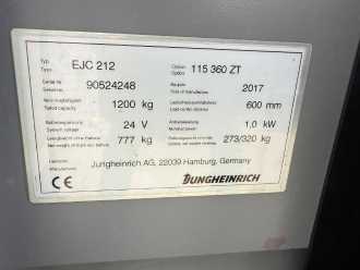 Chariot élévateur d'occasion JUNGHEINRICH EJC 212 Baujahr 2017 Hubhöhe 3600 Akku 2017 ELEKTRO HOCHHUBWAGENDEICHSEL (13030615)