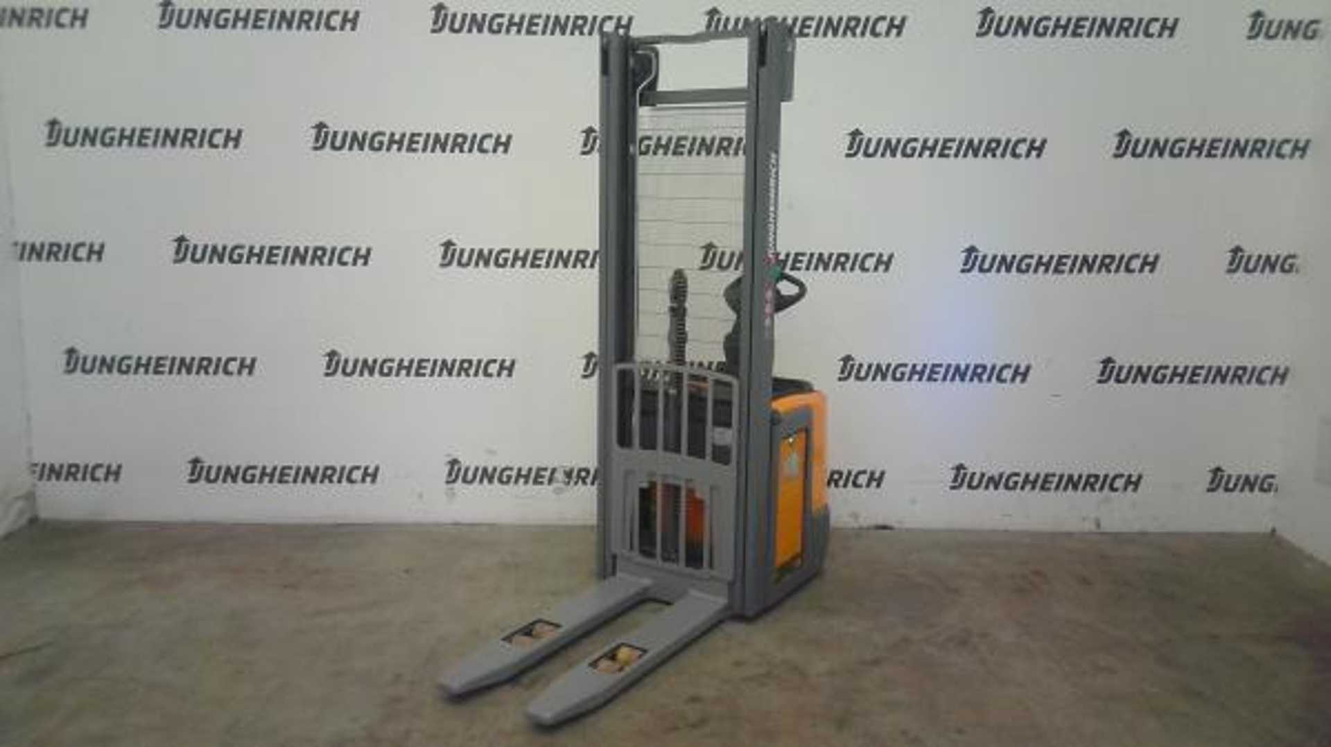 Chariot élévateur d'occasion JUNGHEINRICH ERC 220 KP 115-354 ZZ ELEKTRO HOCHHUBWAGENFAHRERSTAND (13059625)