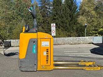 Chariot élévateur d'occasion JUNGHEINRICH ERE 125 ELEKTRO NIEDERHUBWAGENFAHRERSTAND (13073105)