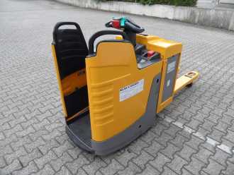 Chariot élévateur d'occasion JUNGHEINRICH ERE 225 - elektr. Lenkung - Plattform ELEKTRO NIEDERHUBWAGENDEICHSEL (13051787)