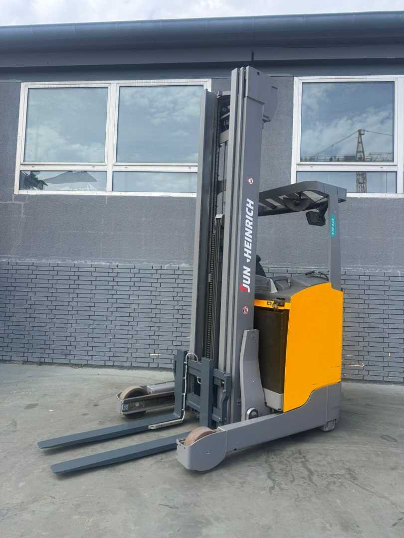 Chariot élévateur d'occasion JUNGHEINRICH ETV 214 Baujahr 2017/Akku 2023 Kamera Waage ELEKTRO SCHUBMASTSTAPLER (13049468)