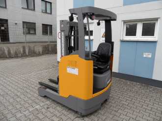Chariot élévateur d'occasion JUNGHEINRICH ETV 214 - NEUE Batterie - neue Räder - Triplex ELEKTRO SCHUBMASTSTAPLER (13065782)