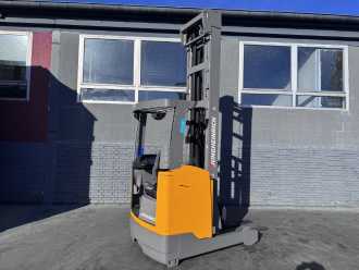 Chariot élévateur d'occasion JUNGHEINRICH ETV 216 Baujahr 2017 / HH 9,41M /Akku /TOP ZUSTAND ELEKTRO SCHUBMASTSTAPLER (13076308)