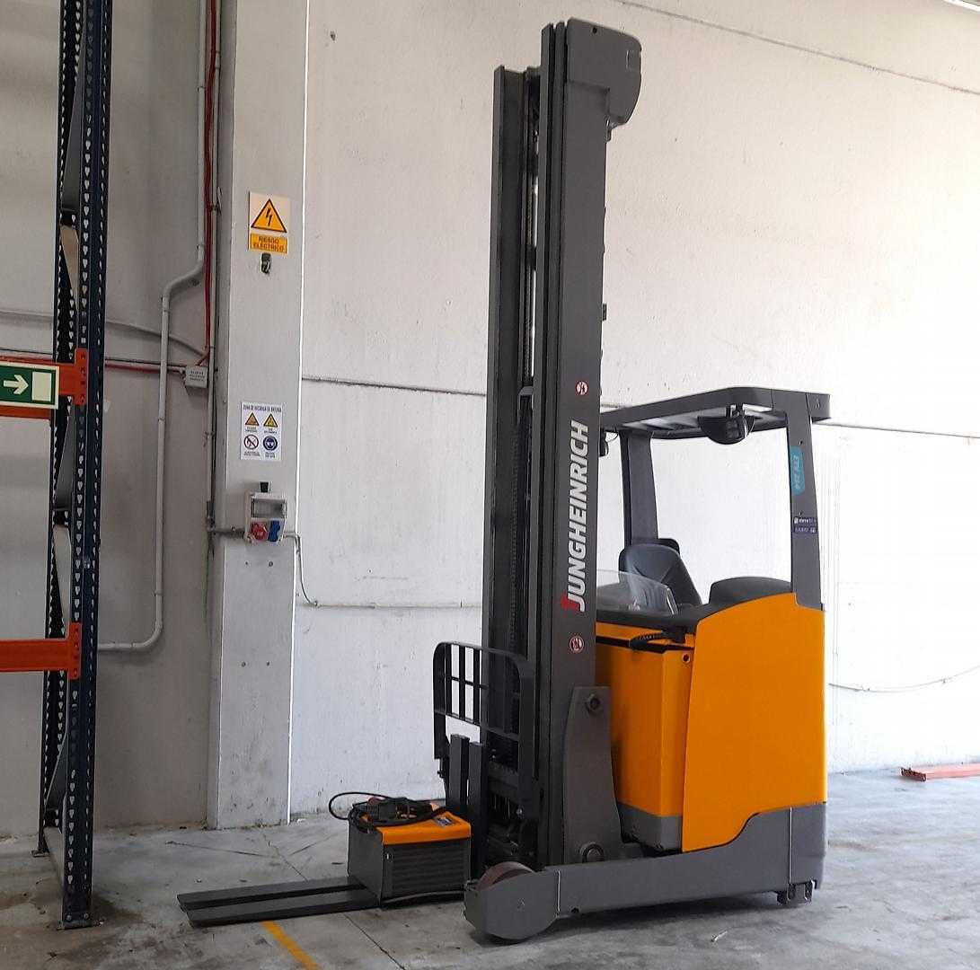 Chariot élévateur d'occasion JUNGHEINRICH ETV 216 ELEKTRO SCHUBMASTSTAPLER (13049354)