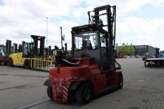 Chariot élévateur d'occasion KALMAR DCE80-9 DIESEL VIERRADFRONTSTAPLER (12959433)
