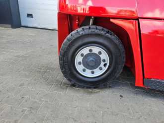 Chariot élévateur d'occasion KALMAR DCF80-9 DIESEL VIERRADFRONTSTAPLER (12883271)