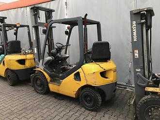Chariot élévateur d'occasion KOMATSU FD25T-16 DIESEL VIERRADFRONTSTAPLER (13074330)