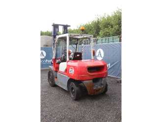 Chariot élévateur d'occasion KOMATSU FD35T-7 DIESEL VIERRADFRONTSTAPLER (13065091)