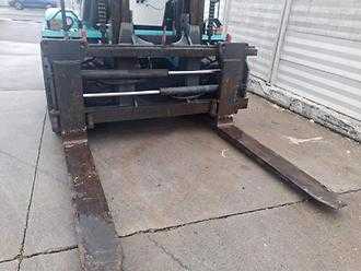 Chariot élévateur d'occasion KONECRANES SMV12-600B DIESEL VIERRADFRONTSTAPLER (13069943)