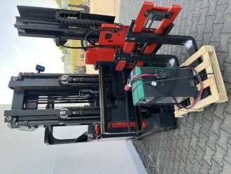 Chariot élévateur d'occasion LINDE A ELEKTRO HOCHREGALSCHMALGANGSTAPLER (12980560)