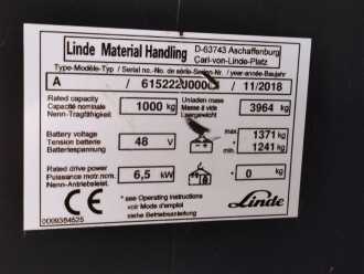 Chariot élévateur d'occasion LINDE A ELEKTRO HOCHREGALSCHMALGANGSTAPLER (13055831)