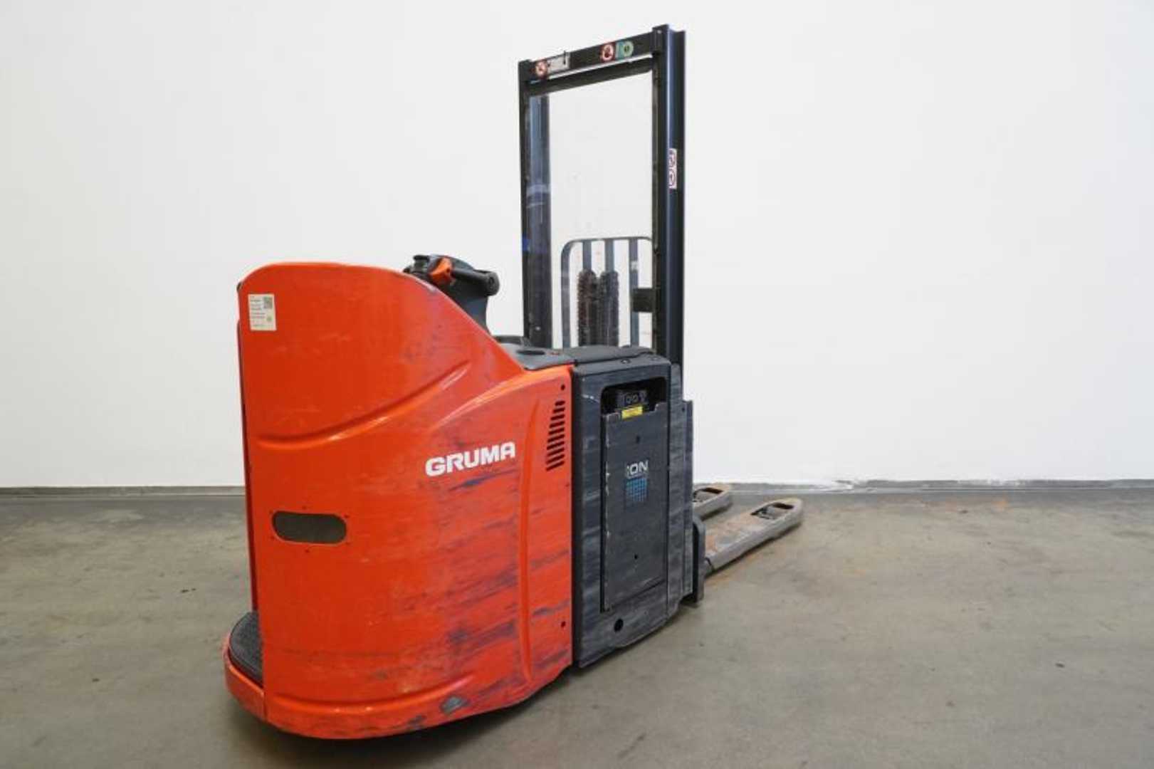 Chariot élévateur d'occasion LINDE D 12 SP ION 133 ELEKTRO HOCHHUBWAGENFAHRERSTAND (12991535)