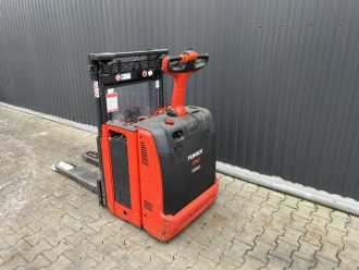 Chariot élévateur d'occasion LINDE D12 ELEKTRO HOCHHUBWAGENDEICHSEL (13068810)