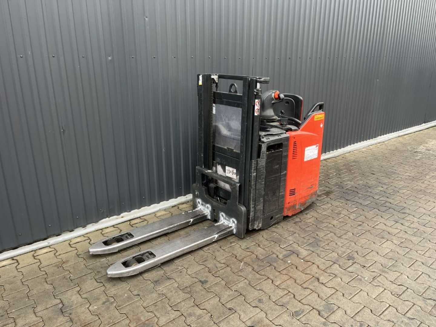 Chariot élévateur d'occasion LINDE D12SP ELEKTRO HOCHHUBWAGENFAHRERSTAND (13073638)