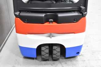 Chariot élévateur d'occasion LINDE E 14 /58183/ ELEKTRO DREIRADFRONTSTAPLER (13062252)