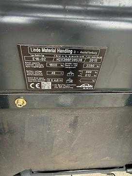 Chariot élévateur d'occasion LINDE E 16 -02 ELEKTRO DREIRADFRONTSTAPLER (13064789)
