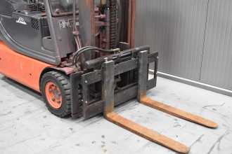 Chariot élévateur d'occasion LINDE E 16 C /58187/ ELEKTRO DREIRADFRONTSTAPLER (13054721)