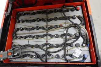 Chariot élévateur d'occasion LINDE E 16 H EVO 386-02 ELEKTRO DREIRADFRONTSTAPLER (12986544)