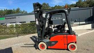 Chariot élévateur d'occasion LINDE E 16 P-02 ELEKTRO VIERRADFRONTSTAPLER (13066231)