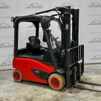 Chariot élévateur d'occasion LINDE E 16 P EVO ELEKTRO VIERRADFRONTSTAPLER (12961403)