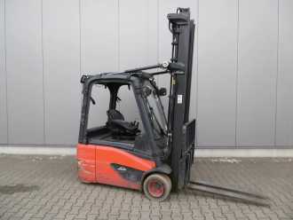 Chariot élévateur d'occasion LINDE E 18-02 EVO / 386 ELEKTRO DREIRADFRONTSTAPLER (12842005)