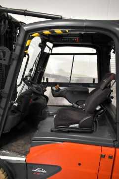 Chariot élévateur d'occasion LINDE E 18 L EVO 386-02 ELEKTRO DREIRADFRONTSTAPLER (13070905)
