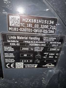 Chariot élévateur d'occasion LINDE E 20 L-02 EVO Triplex ZVG Batterie 80% ELEKTRO DREIRADFRONTSTAPLER (13074163)
