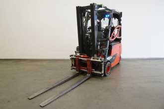Chariot élévateur d'occasion LINDE E 20 PHL EVO 386-02 ELEKTRO VIERRADFRONTSTAPLER (13068877) backdrop