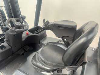 Chariot élévateur d'occasion LINDE E 20L-02 ELEKTRO VIERRADFRONTSTAPLER (13072940)