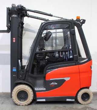 Chariot élévateur d'occasion LINDE E 30/600 H 1252 ELEKTRO VIERRADFRONTSTAPLER (13000789)