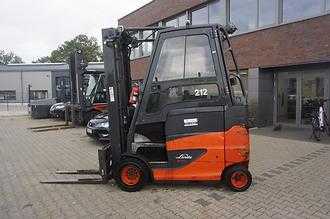 Chariot élévateur d'occasion LINDE E 30H-01/600 - 2018er ELEKTRO VIERRADFRONTSTAPLER (13066173)